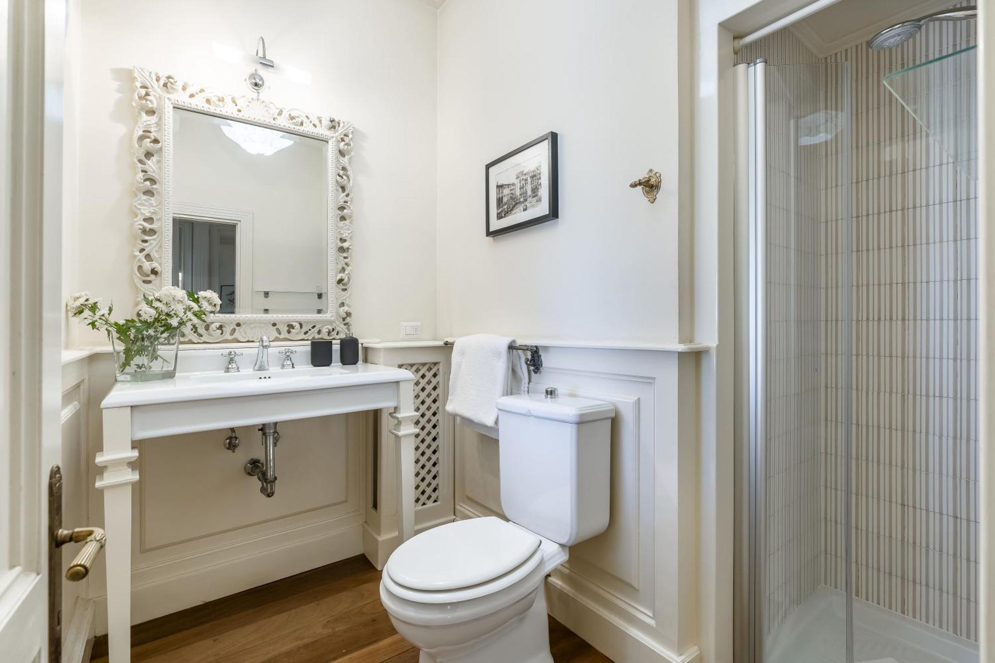 Old Bridge Apartment Firenze Bagian luar foto