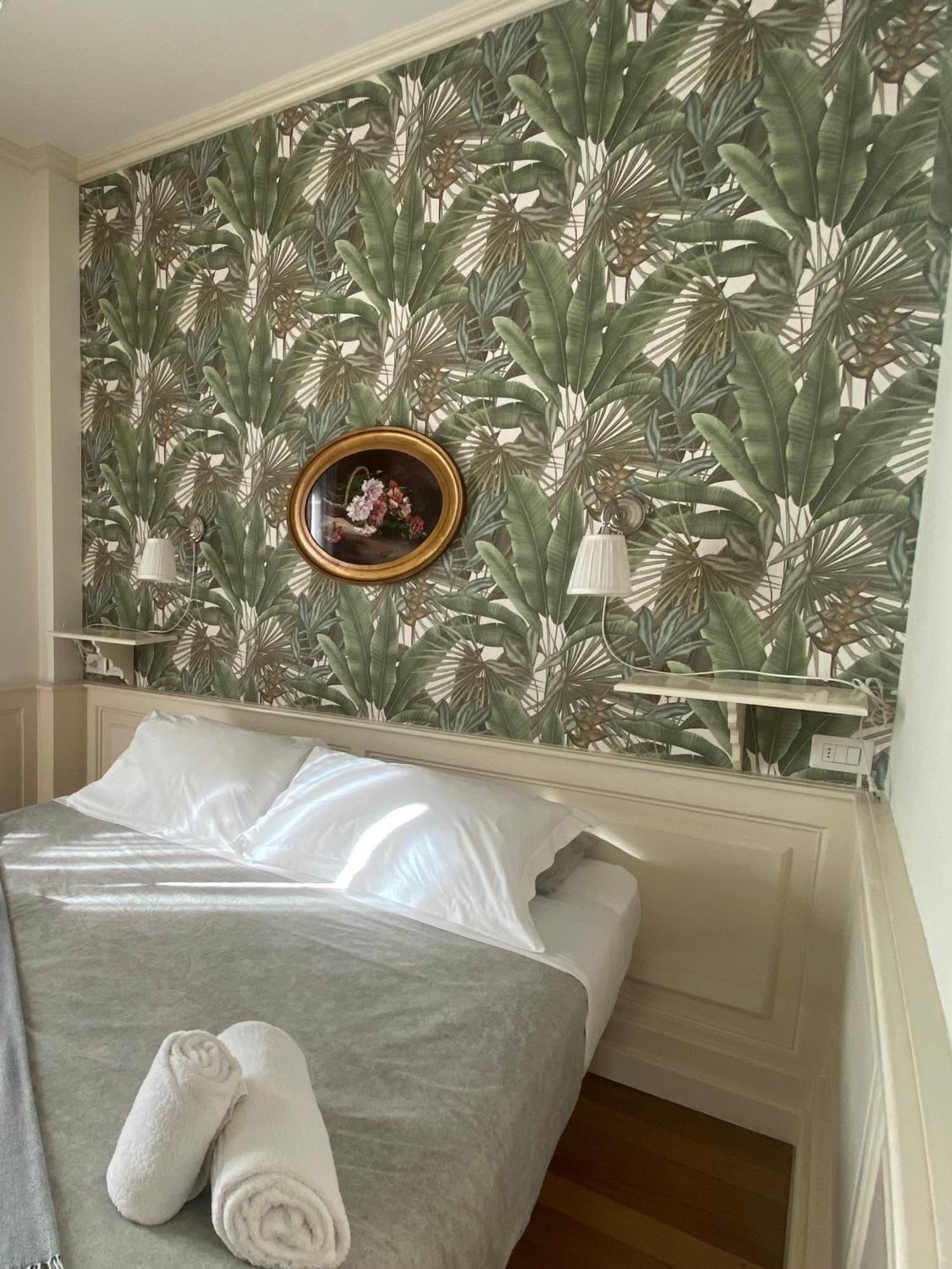 Old Bridge Apartment Firenze Bagian luar foto